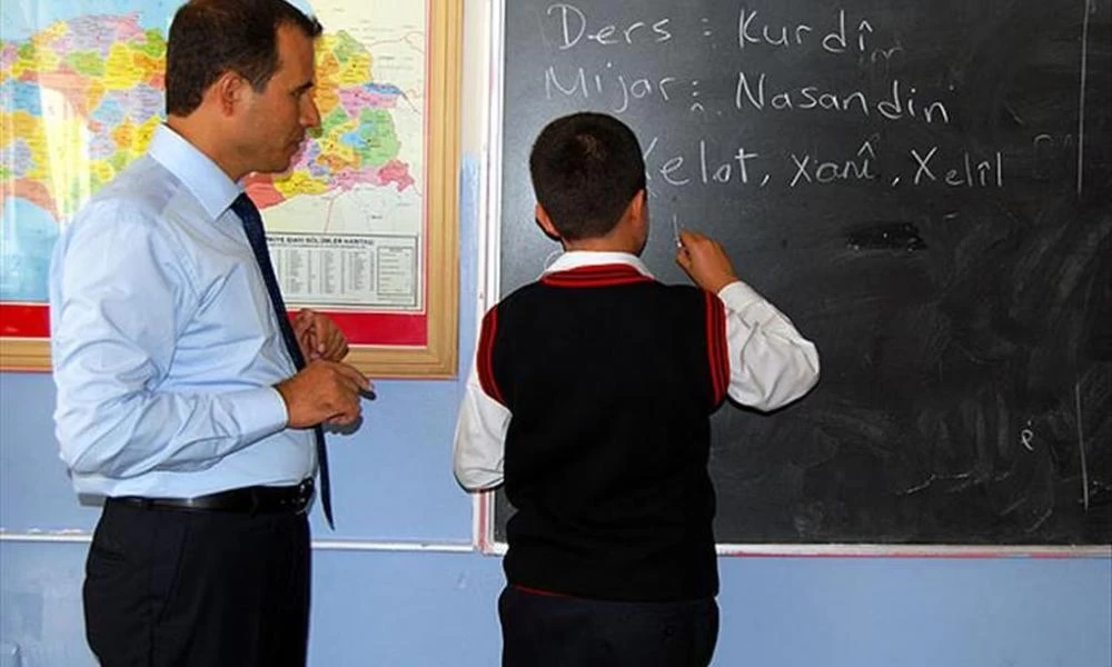 Τούρκος Υπουργός παιδείας: "Δεν θα διδάσκεται άλλη γλώσσα στη χώρα εκτός από την τουρκική"